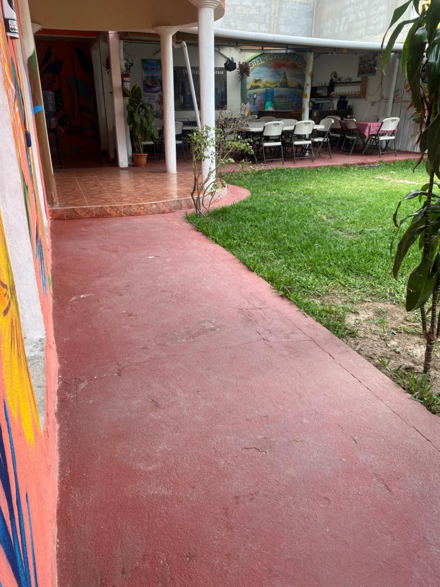 Hotel Posada Gutierrez Panajachel Exterior foto